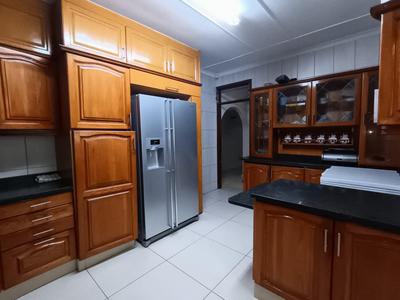 House For Sale in Riyadh, Verulam